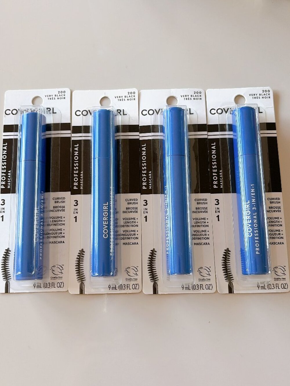 4-pack CoverGirl Professional 3-in-1 Mascara Curved Brush Very Black 200
